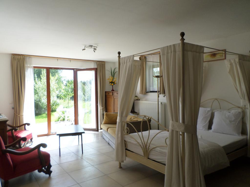 Gremin Appartement Somme-Leuze Buitenkant foto